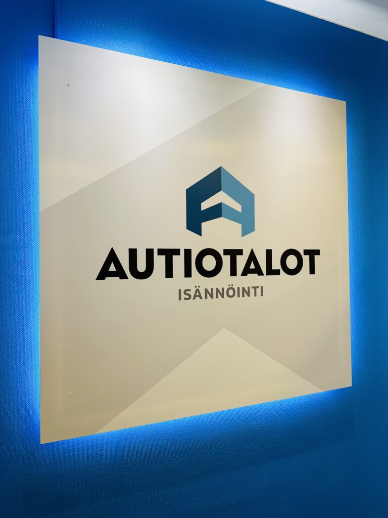 SisältöStudio Miia Salminen Oy tarjoaa kuvapankkikuvauksia.